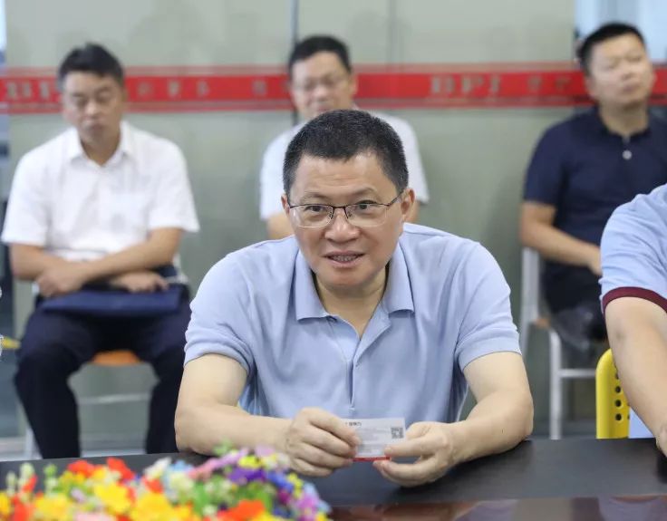 市委常委聶智勝，副市長(zhǎng)徐紹榮深入宜春經(jīng)開(kāi)區(qū)企業(yè)調(diào)研